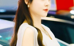 欧美高大肥白大臀